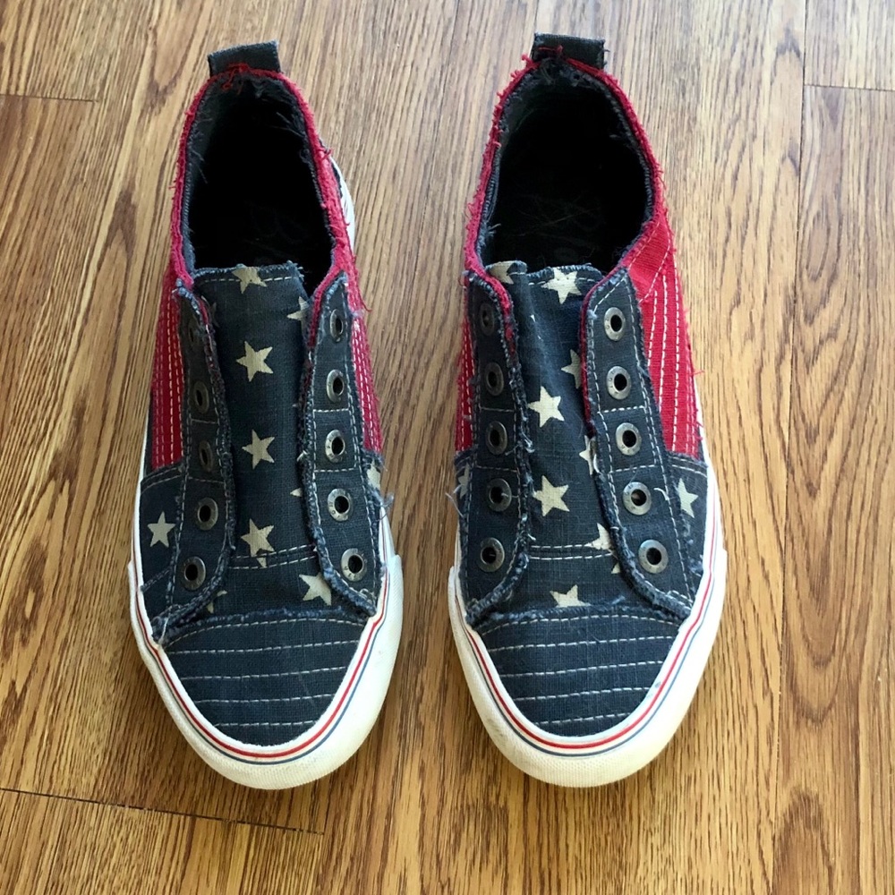 Blowfish Women’s Play Sneakers